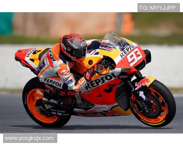 实况足球官方版全新升级体验畅享足球激情与乐趣尽在掌握之中